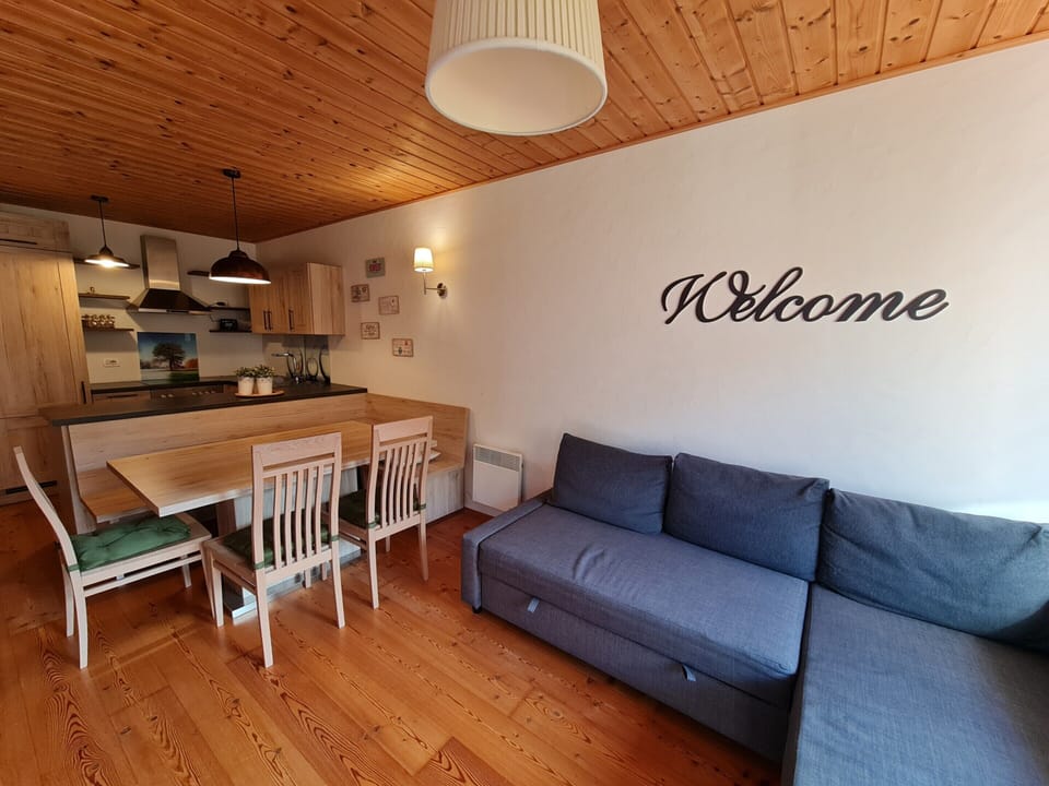 Apartment | Living room