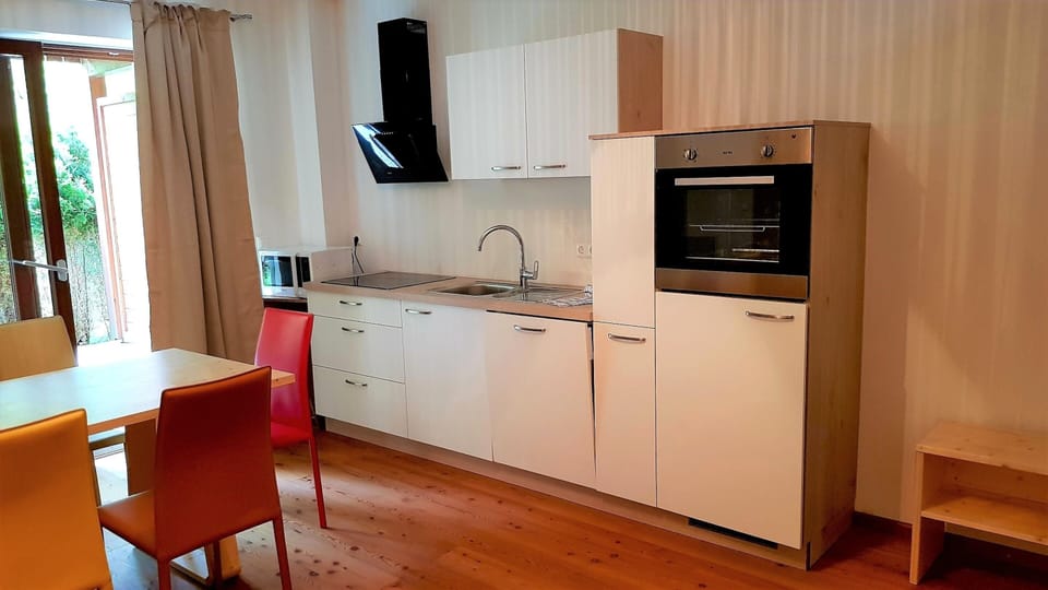 Apartment | Private kitchen | Fridge, microwave, oven, dishwasher
