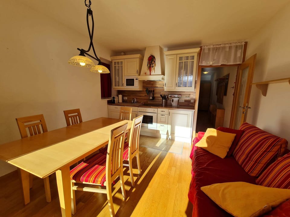 Apartment | Living room