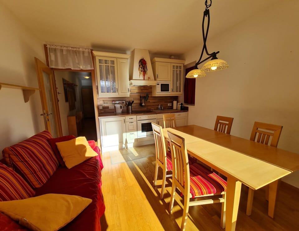 Apartment | Living room