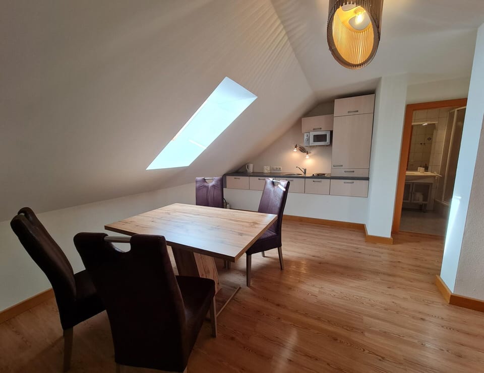 Apartment | Dining