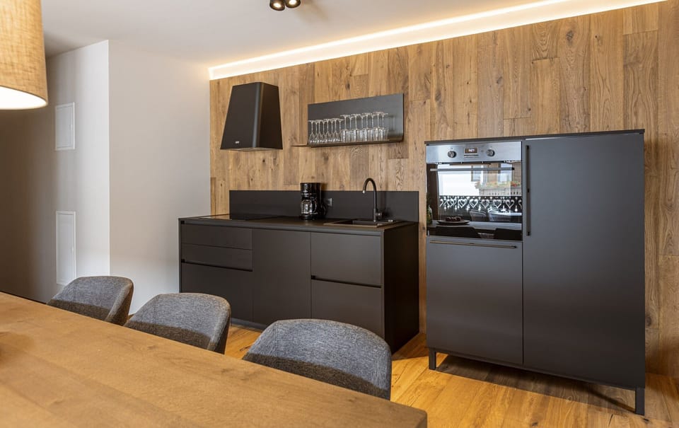 Apartment | Dining