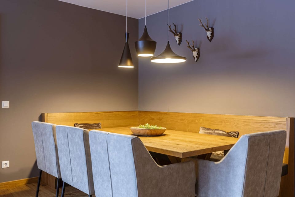 Apartment | Dining