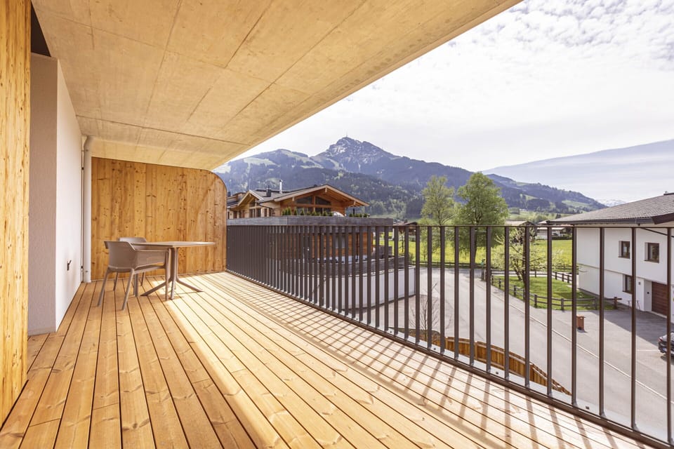 Apartment | Outdoor dining