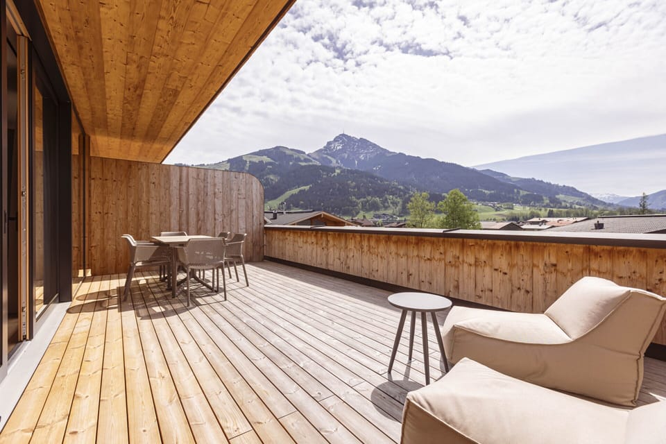 Apartment | Outdoor dining