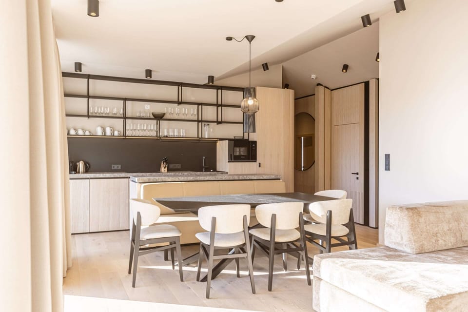 Apartment | Dining