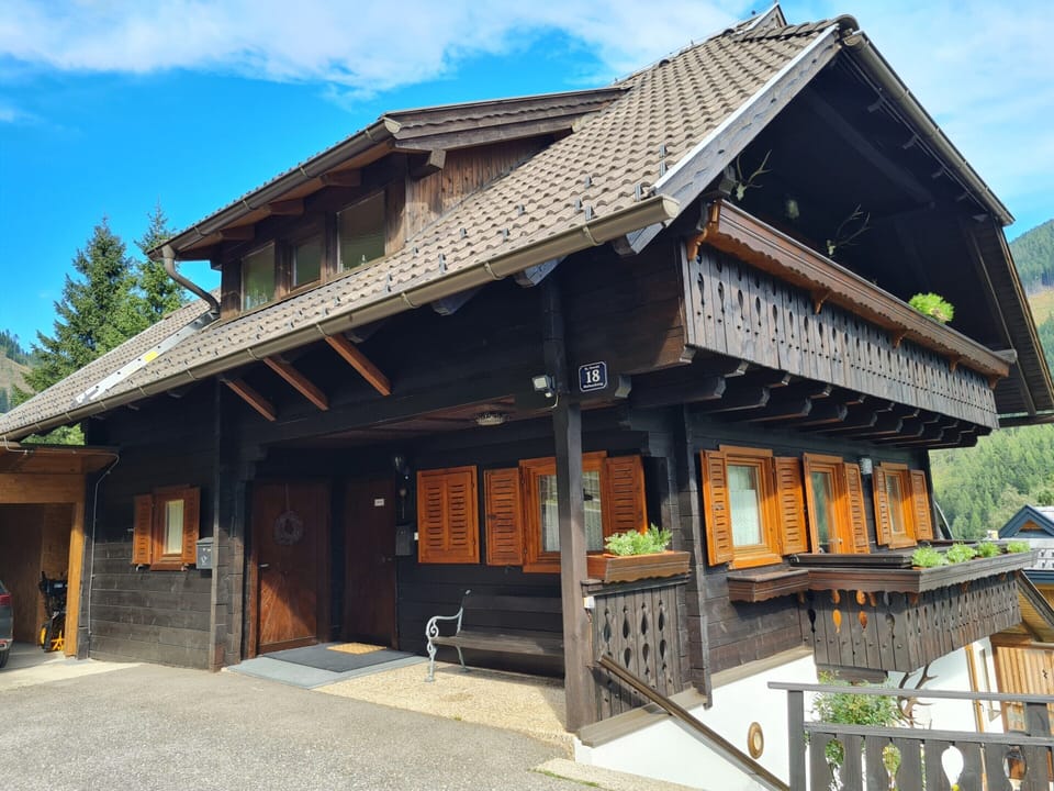 Chalet | Exterior