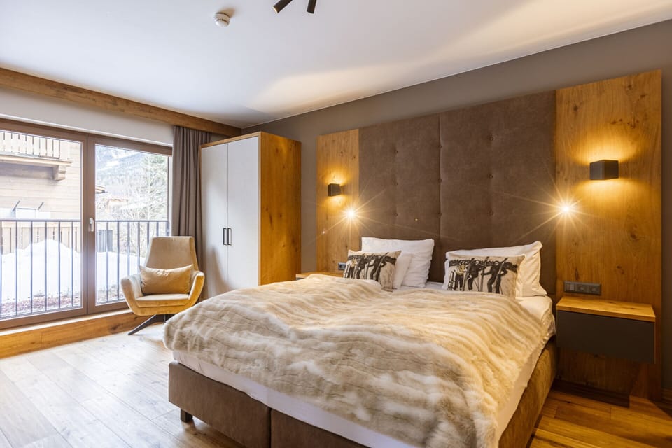 Chalet | 4 bedrooms, individually furnished, bed sheets