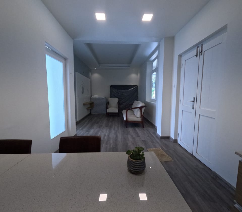 Family Studio | Desk, free WiFi, bed sheets