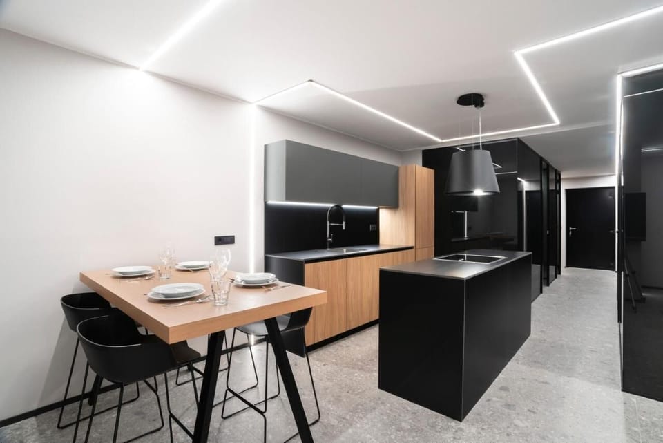 Superior Apartment, 2 Bedrooms, Courtyard View | Living area