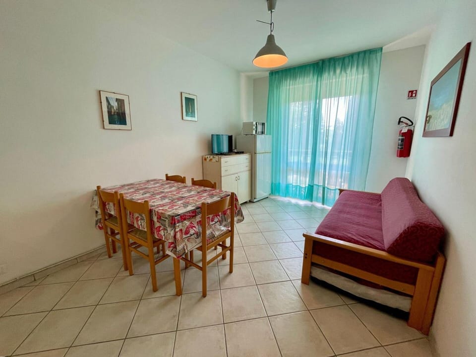 Apartment | Dining