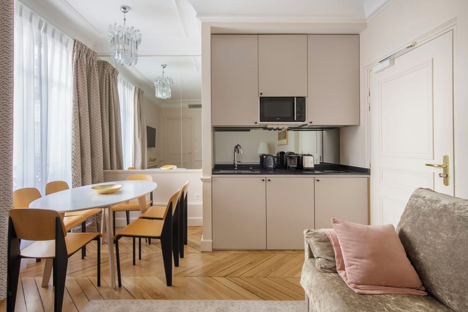 Private kitchenette