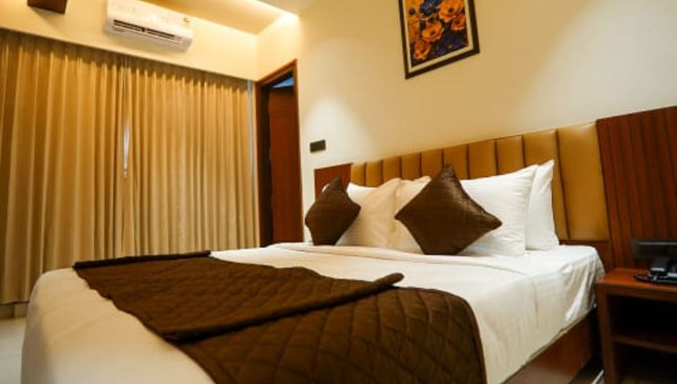 Deluxe Room, City View | Free WiFi