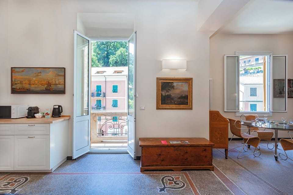 Apartment, Balcony | Living area | 32-inch TV with digital channels