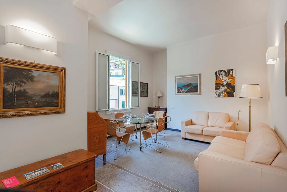 Apartment, Balcony | Living area | 32-inch TV with digital channels