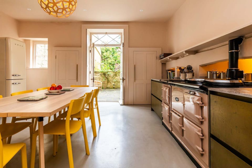 House | 5 bedrooms, Internet
