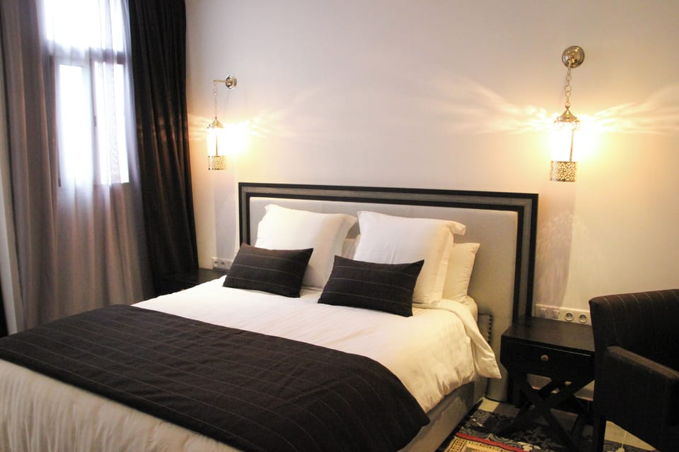 Basic Double Room | In-room safe, desk, free WiFi
