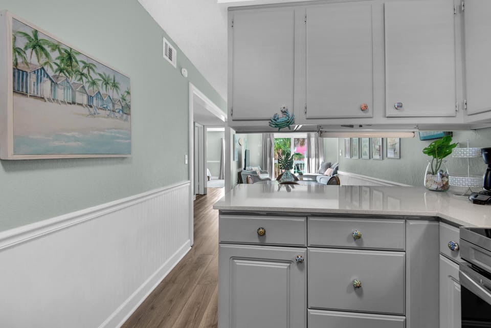 Condo, Multiple Beds (Villas on the Gulf unit A1) | Private kitchen | Paper towels