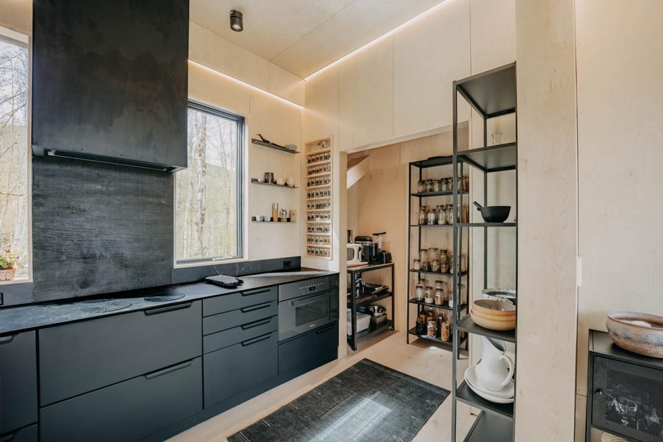 Cabin, 3 Bedrooms, Balcony, Mountain View | Interior