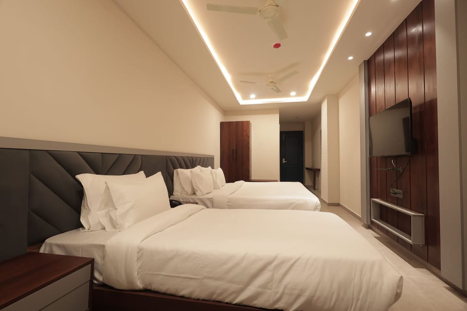 Nirvana Family Suite | Premium bedding, memory foam beds, minibar (some free items), desk