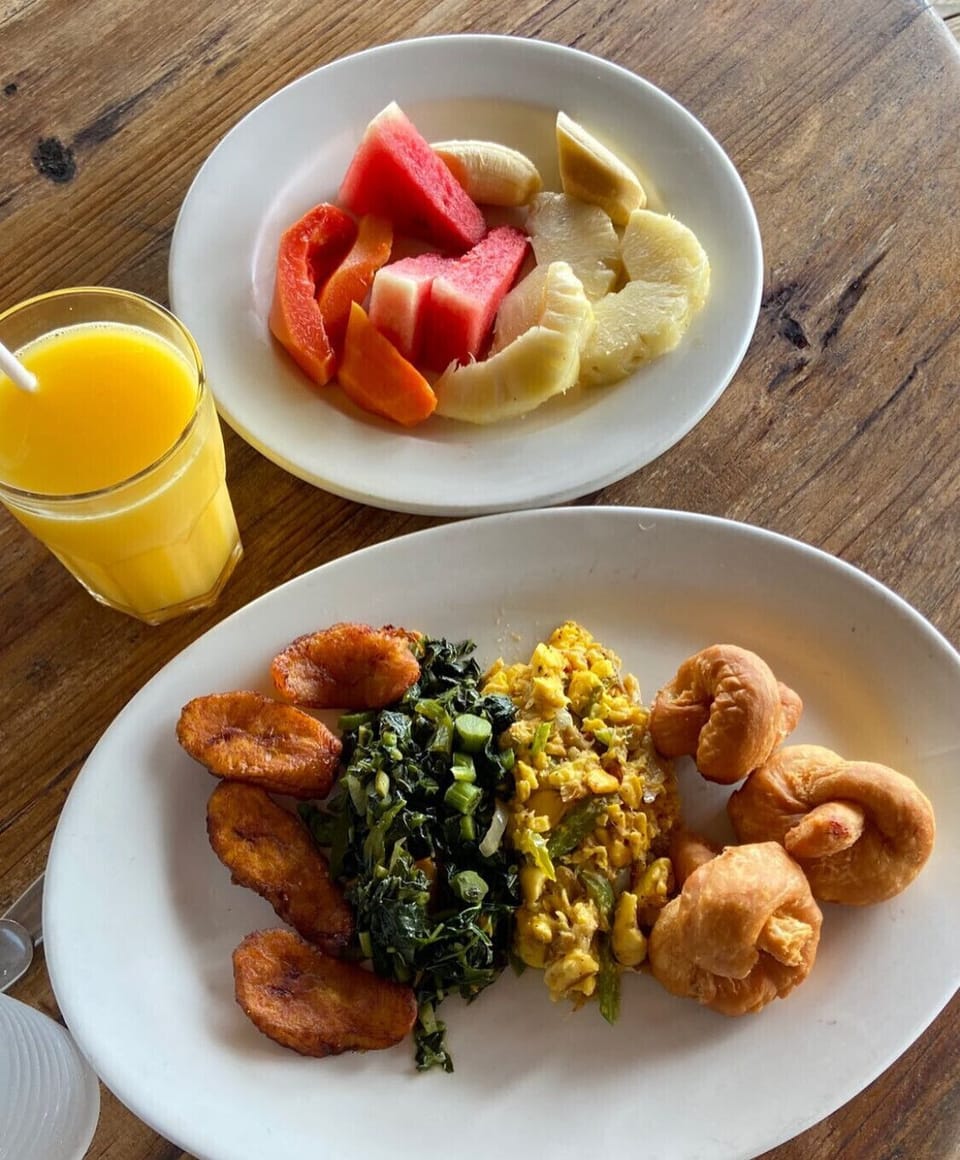 Daily full breakfast for a fee