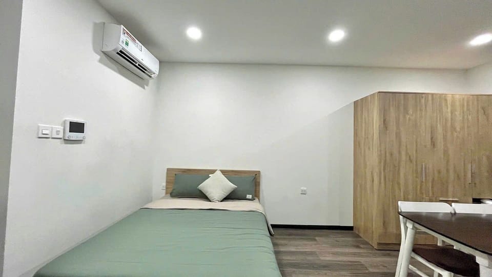 Apartment, 1 Bedroom | 1 bedroom, desk, iron/ironing board, free WiFi
