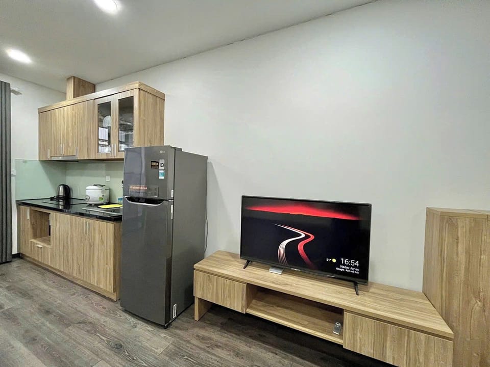 Apartment, 1 Bedroom | Private kitchen | Fridge, microwave, stovetop, electric kettle