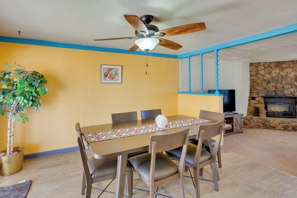 House (4 Bedrooms) | Interior