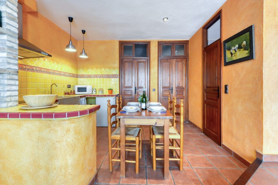 Apartment | Dining