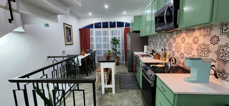 House, 3 Bedrooms, Balcony | Interior