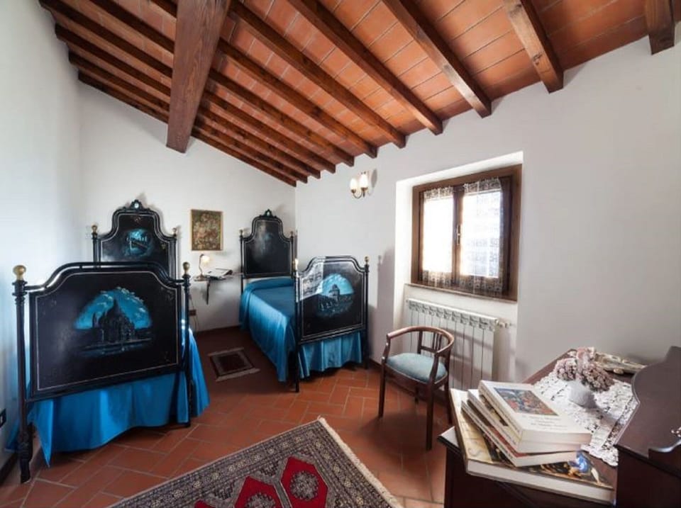 House | 3 bedrooms, individually furnished, bed sheets