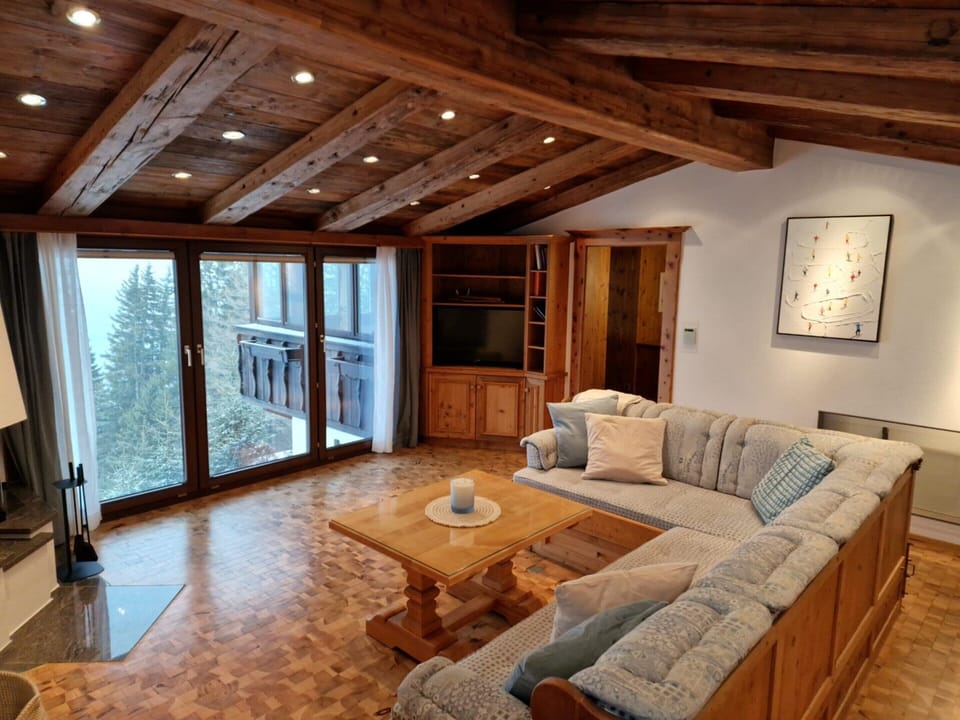 Cottage | Living area