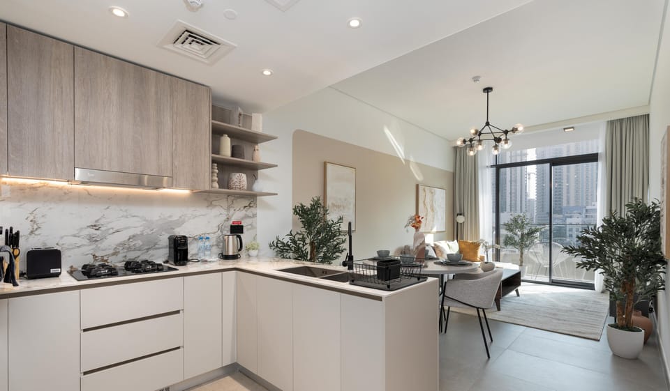 Executive Apartment, 1 Bedroom | Private kitchen | Microwave, oven, stovetop, cookware/dishes/utensils