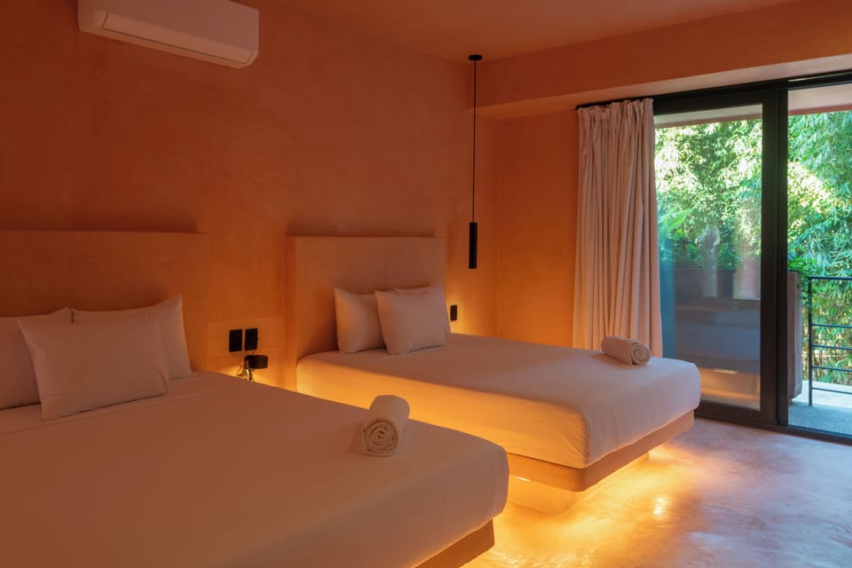 Deluxe Studio Suite | Premium bedding, pillowtop beds, blackout drapes, free WiFi