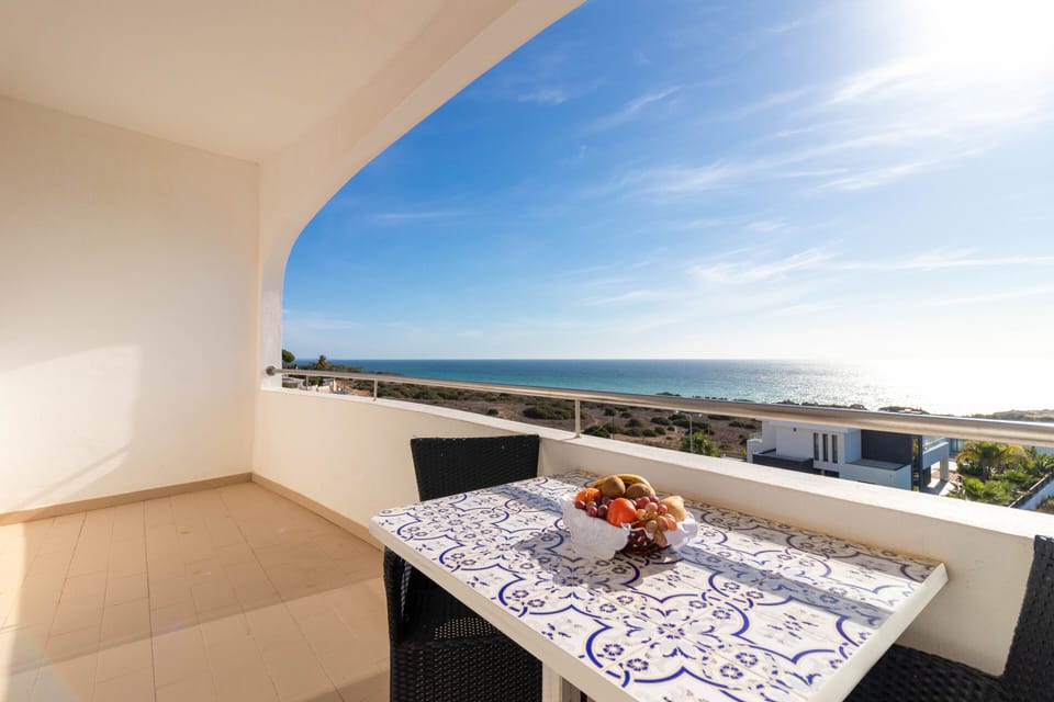 Hotel Maritur - Adults Only by Pierre & Vacances Hotel in Guia