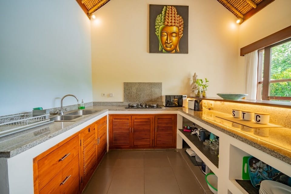 Family Villa, Pool View | Living room | 50-inch Smart TV with digital channels, Netflix, streaming services