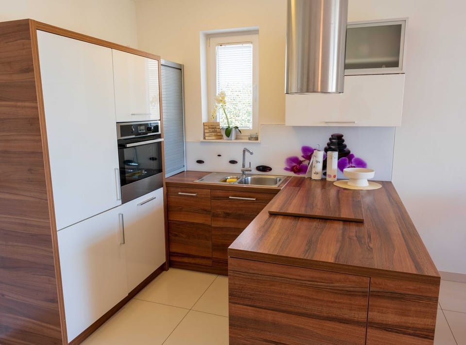 House (Charming Three Bedroom House Turanj) | Private kitchen | Fridge