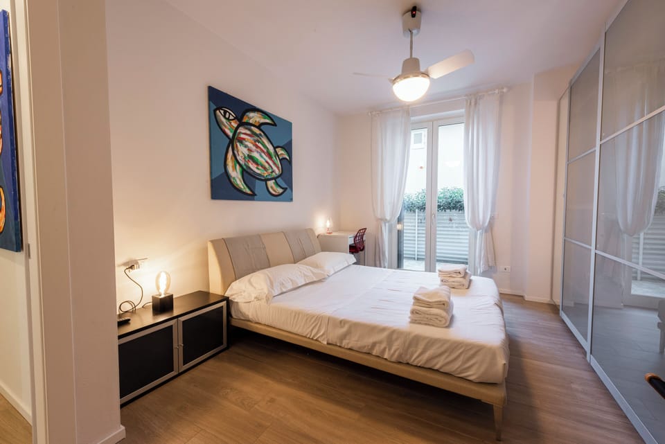 Comfort Apartment, Patio | 3 bedrooms, iron/ironing board, free WiFi