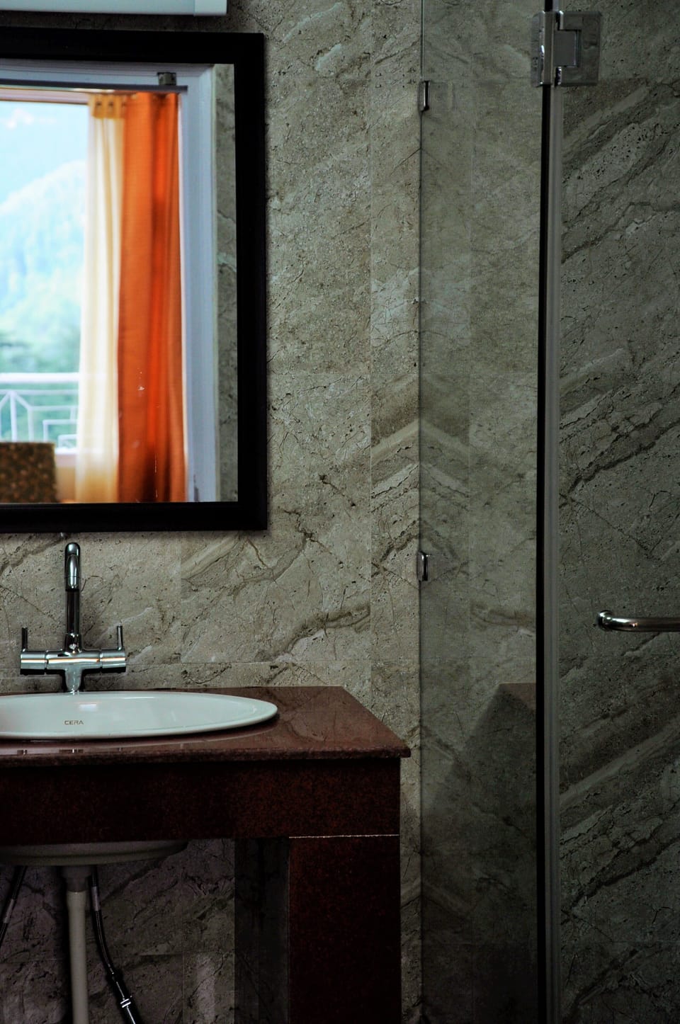 Deluxe Double Room, Mountain View | Bathroom | Towels, soap, shampoo, toilet paper