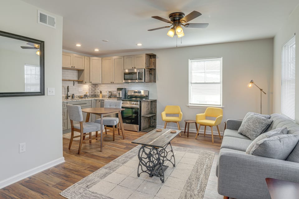 Apartment (2 Bedrooms) | Front of property