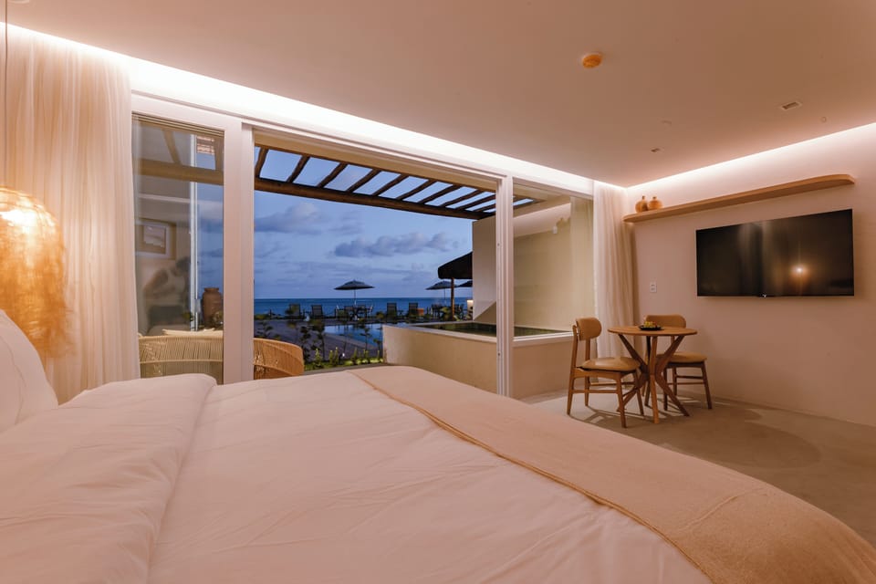 Family Villa | Premium bedding, pillowtop beds, minibar, in-room safe