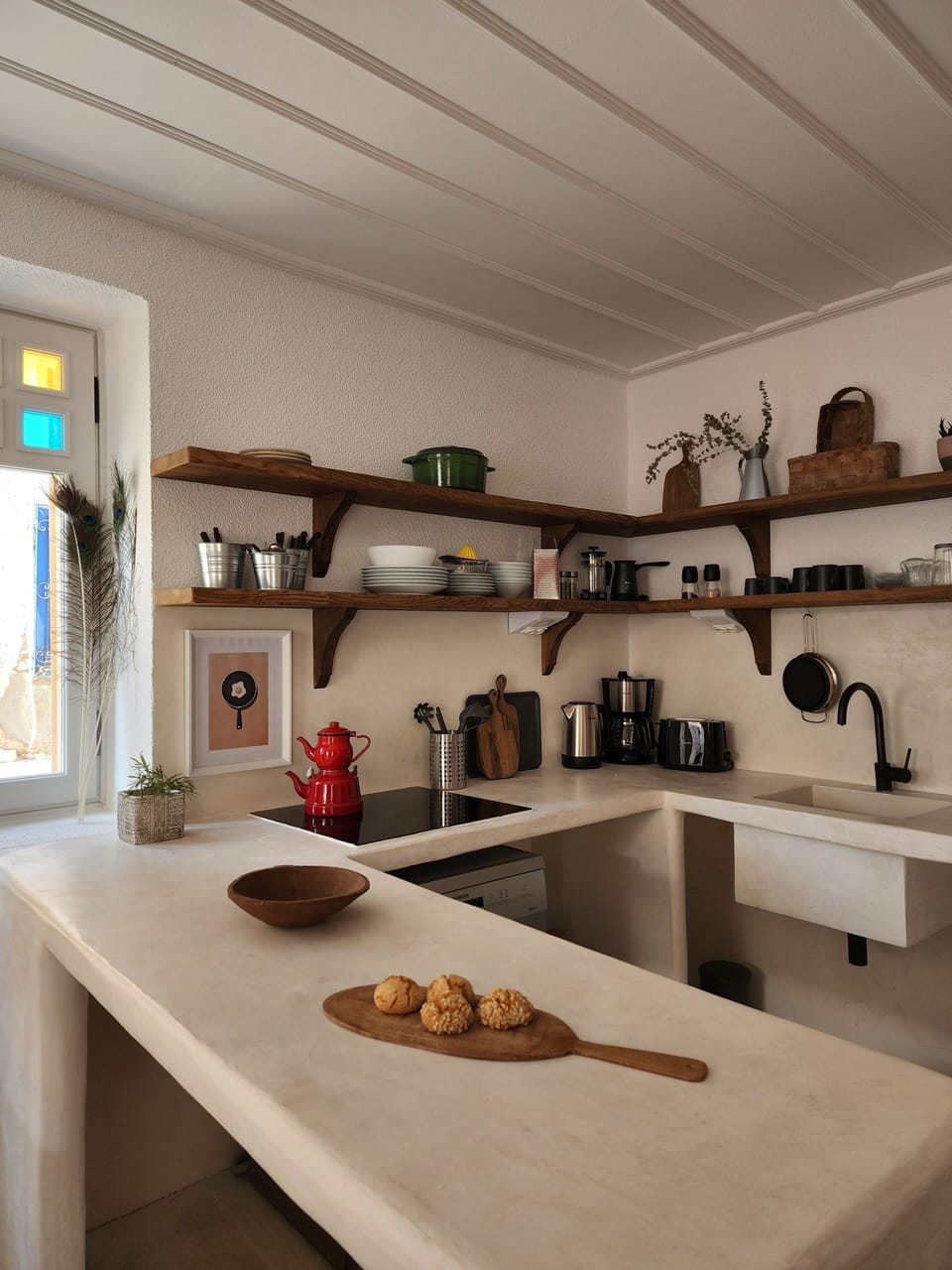 Bahcedaki | Private kitchen | Full-size fridge, stovetop, dishwasher, cookware/dishes/utensils