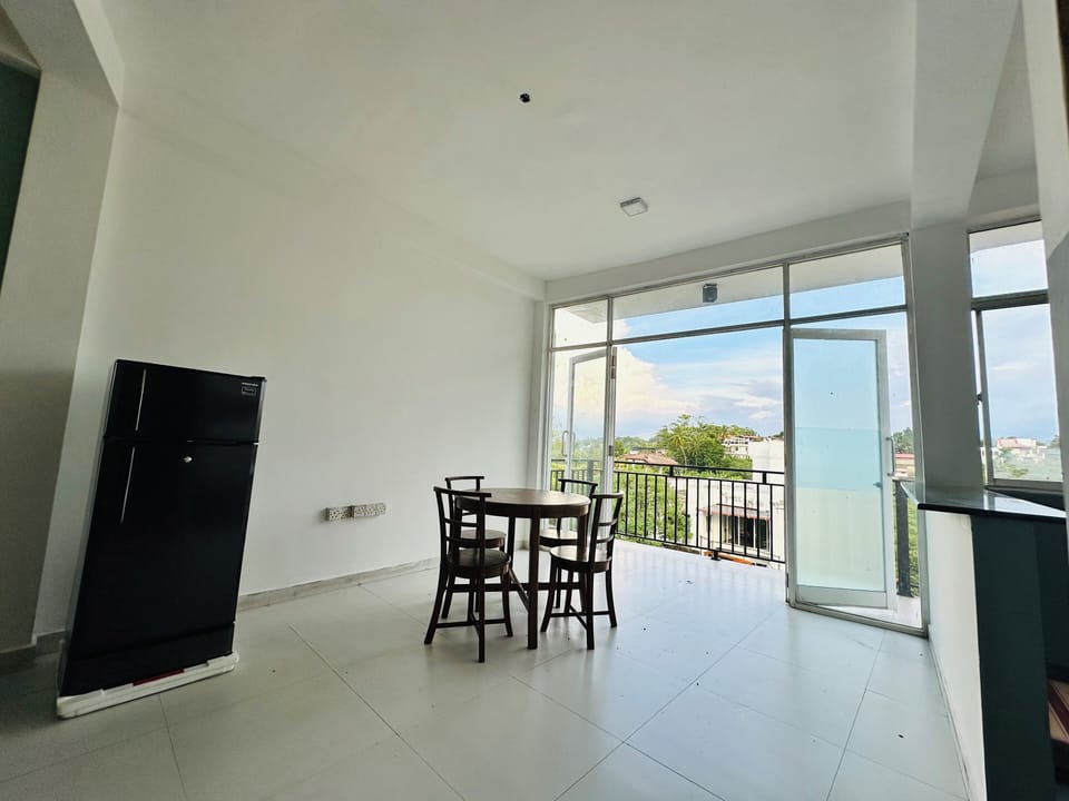 MCS Holiday Apartments Bed and Breakfast in Western Province