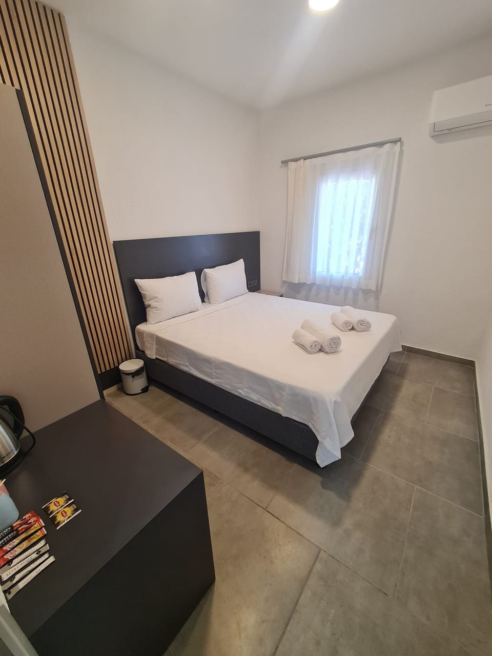 Classic Double or Twin Room | Blackout drapes, soundproofing, iron/ironing board, free WiFi