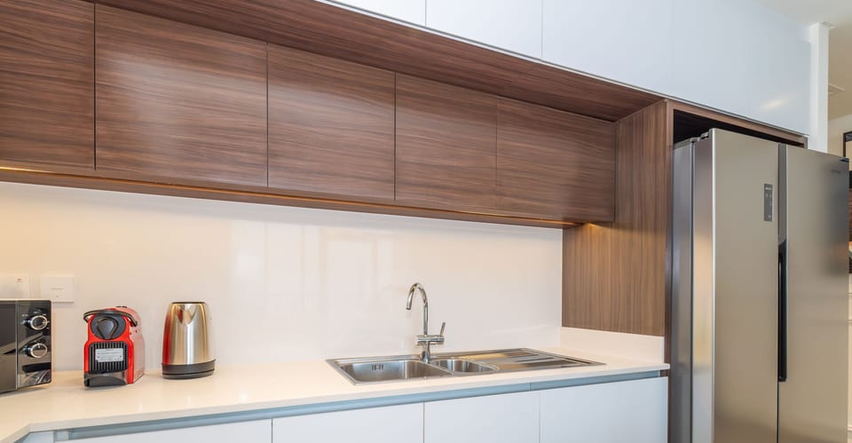 Apartment, Harbor View | Private kitchen | Electric kettle, toaster