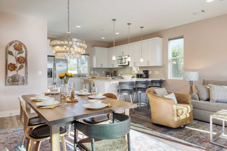 House (3 Bedrooms) | Interior