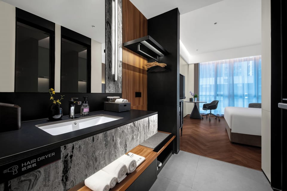 Superior Double Room, 1 Queen Bed, Private Bathroom, City View | Pillowtop beds, free minibar, desk, laptop workspace
