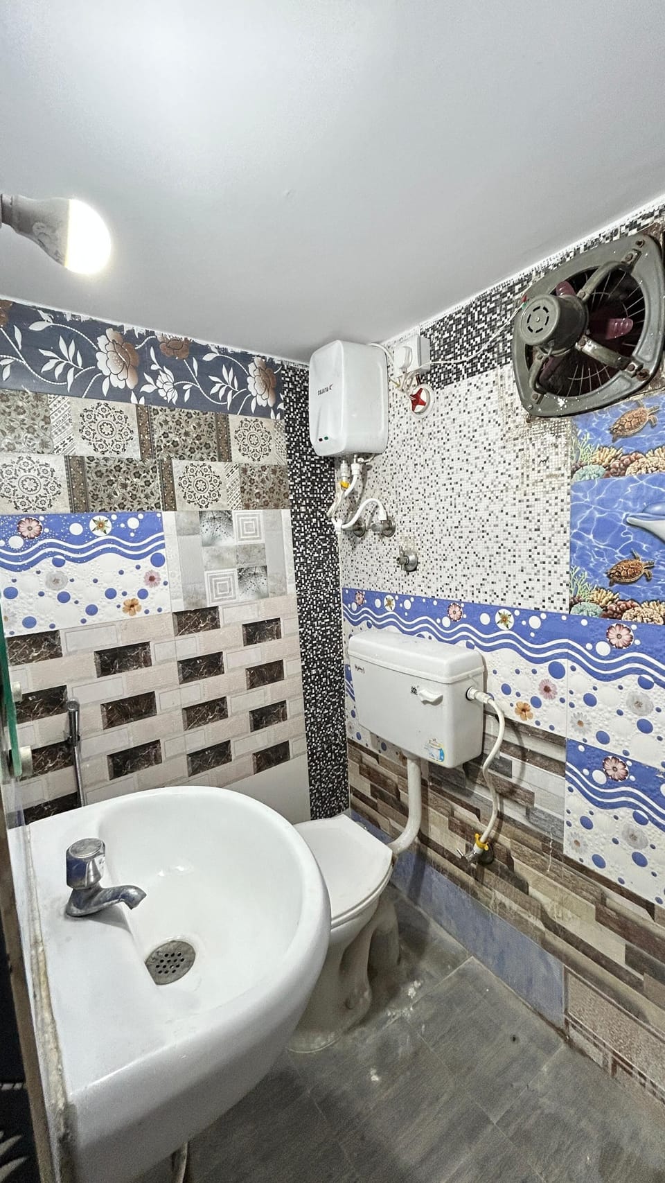 Towels, soap, shampoo