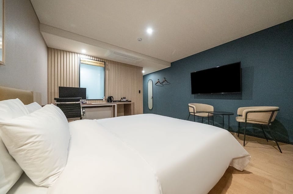 Superior Double Room, City View | Down comforters, desk, laptop workspace, free WiFi