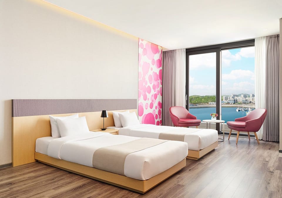 Standard Twin Bed | Free WiFi, bed sheets